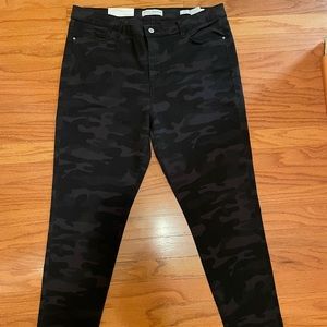 Social Standard Mid-Rise Ankle Skinny Jeans